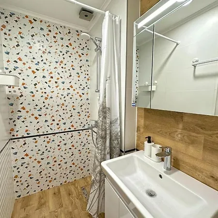 Apartmán Spacious 3 Bedroom Step To Sea Garden And